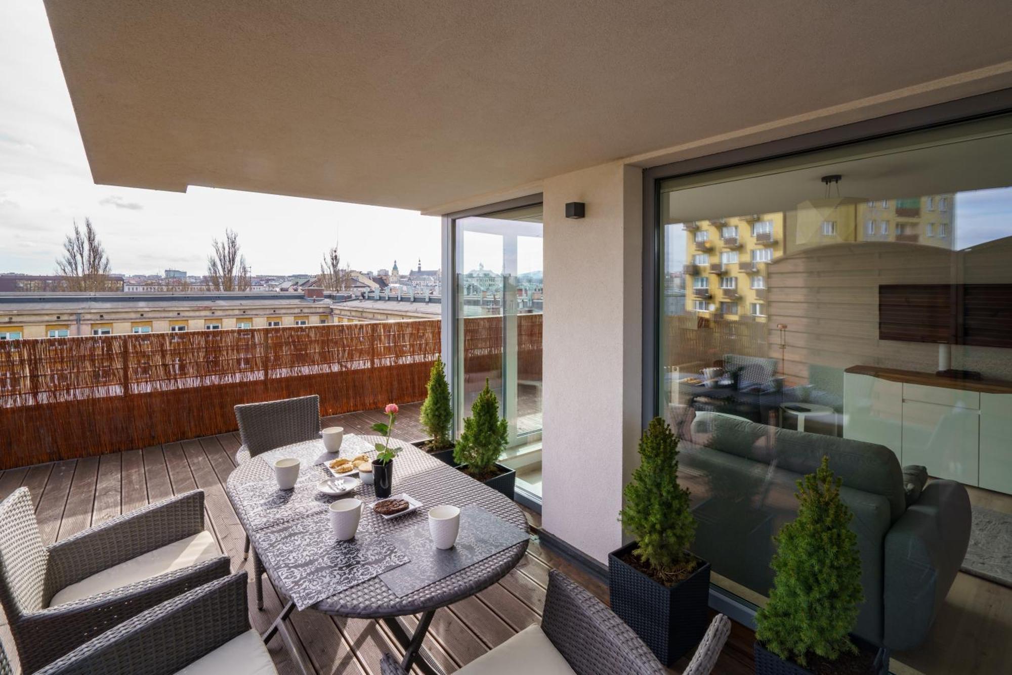 Apartament Z Tarasem Kielce Buitenkant foto